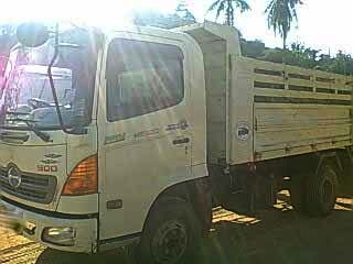 รถฮีโน่ 6 ล้อดั๊ม 175 แรงม้า ปี 53 ( ปลายปี )    สนใจติดต่อ 081 - 6079515