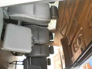 รถตู้หัวจรวด ตาเพชรหลังคาสูงรับส่งนักเรียน