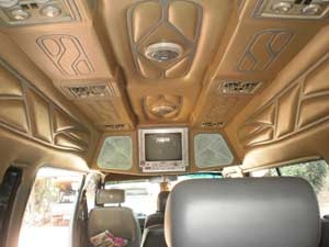 รถตู้หัวจรวด ตาเพชรหลังคาสูงรับส่งนักเรียน