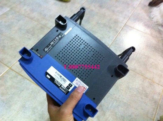 ขาย AccessPoint รุ่นพิมพ์นิยม LinkSys WAP54G ค่ะ