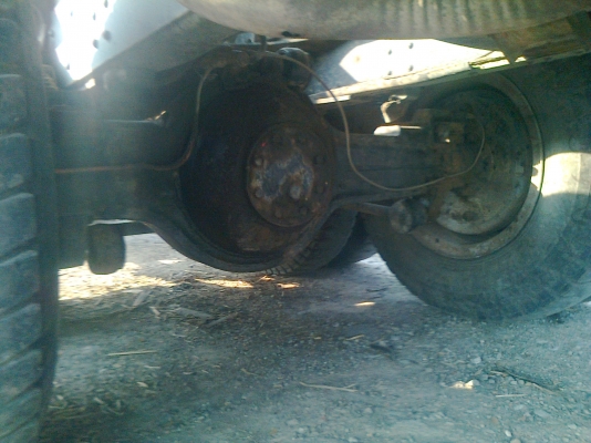 ISUZU หัวหน้า 10 ล้อ 2 เพลาดัมพ์