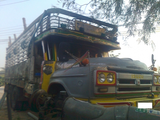 ISUZU หัวหน้า 10 ล้อ 2 เพลาดัมพ์