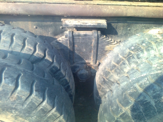 ISUZU หัวหน้า 10 ล้อ 2 เพลาดัมพ์