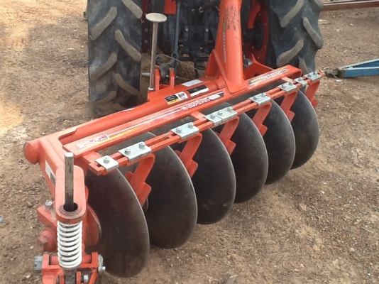 คูโบต้า L3608 4 WD ใบมีดดันหน้าช้าง ผาน 6 ช้างรถไร่ไม่เคยลงนา งามๆ