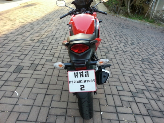 ขาย cbr 150i ถูก ๆ จร้า รถใช้น้อย จอดบ่อย ต้องการหาผู้ไปดูแลต่อครับ ของเหลว ผ้าเบรก ดูแลตลอด ไม่ได้ขับก็ยังหมันเปลี่ยน  สีใหม่ ไม่ได้จอดตากแดด แถท่อสูตร ซื้อมาใส่ไปหนึ่งทีแล้วก็ถอดเปลี่ยนเพราะโดนด่า แถมให้ด้วย ฟรี  ๆ  1 ใบ