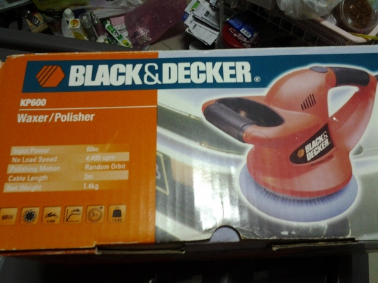 เครื่องขัดเงาส่ายหมุนอิสระ BLACK&amp;DECKER  ใช้งานง่ายสะดวก ประหยัดแรง