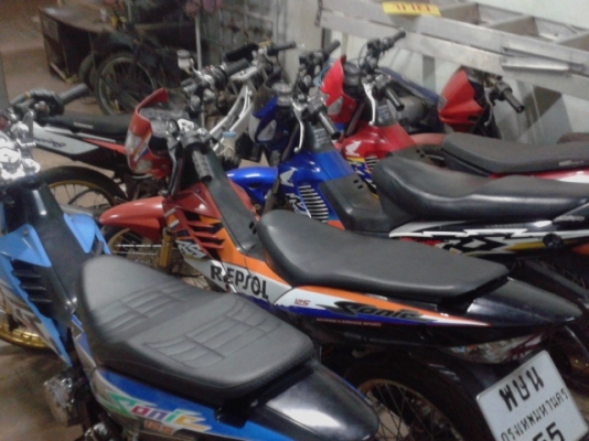 โซนิคพร้อมใช้งานหลายคัน