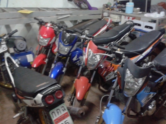 โซนิคพร้อมใช้งานหลายคัน