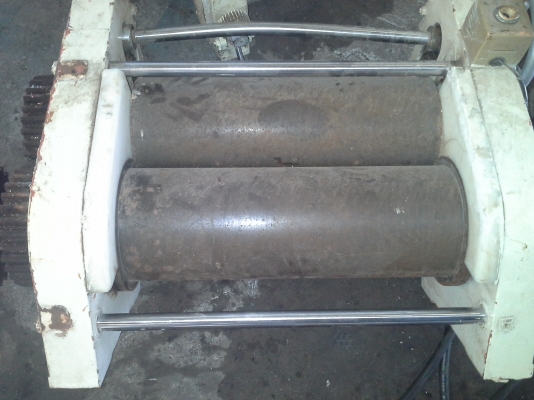 ลูกกลิ่งรีดยางพาราหรือทำเครื่องบด,ต่างๆ