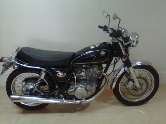 ***ขาย sr400 แนว castom ปีใหม่ลูกค้าเทรินมาซักคันคับ 67000 ลองดู ohm คอนหวัน **0858730704