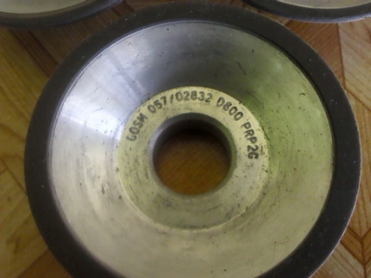 หินเจียร์เพชรชนิดถ้วยไว้เจียร์แต่งเลือยหรืองานอื่นๆที่แข็งมากได้