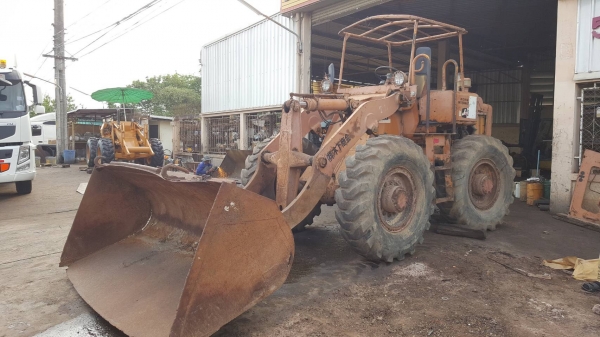 ขาย รถตัก KOMATSU JH30B Serial 10,000 กว่า เครื่องดี เกียร์ดี ยางสวยทุกเส้น