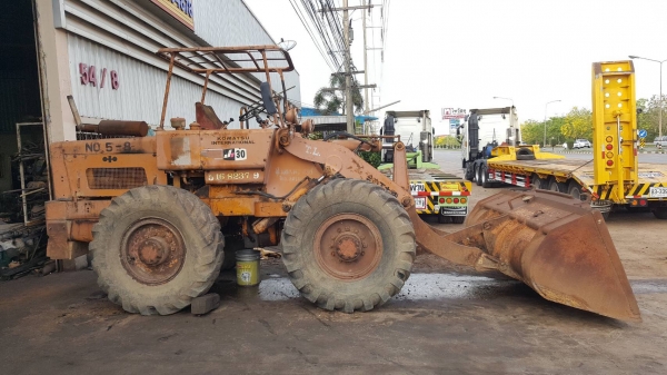 ขาย รถตัก KOMATSU JH30B Serial 10,000 กว่า เครื่องดี เกียร์ดี ยางสวยทุกเส้น