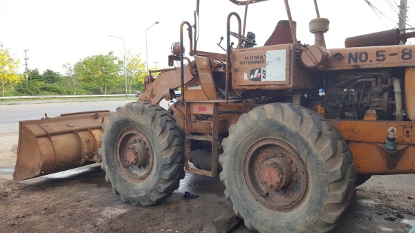 ขาย รถตัก KOMATSU JH30B Serial 10,000 กว่า เครื่องดี เกียร์ดี ยางสวยทุกเส้น