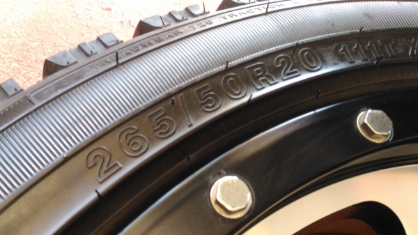 ขายล้อ TK SMART ขอบ 20 พร้อมยาง MONSTER 265/50/20 สวยๆครับ ขายล้อ TK SMART ขอบ 20 พร้อมยาง MONSTER 265/50/20 สวยๆครับ