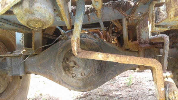 ขาย รถคีบประกอบ 6 ล้อ เครื่อง EH700 168 แรงม้า รถใช้งานได้ปกติครับ เครื่องดี ปั้มดี ราคาต่อรองได้