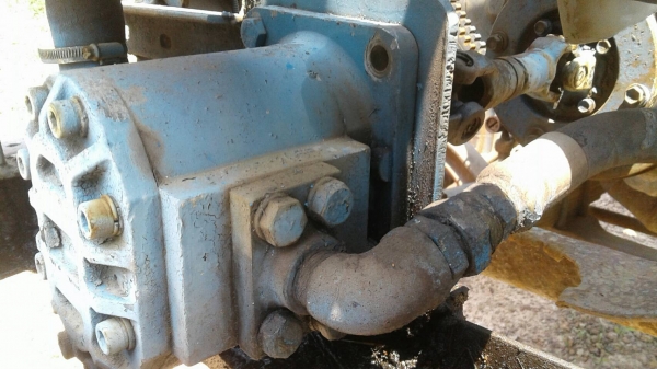 ขาย รถคีบประกอบ 6 ล้อ เครื่อง EH700 168 แรงม้า รถใช้งานได้ปกติครับ เครื่องดี ปั้มดี ราคาต่อรองได้