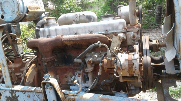 ขาย รถคีบประกอบ 6 ล้อ เครื่อง EH700 168 แรงม้า รถใช้งานได้ปกติครับ เครื่องดี ปั้มดี ราคาต่อรองได้