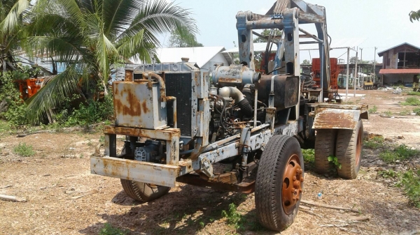 ขาย รถคีบประกอบ 6 ล้อ เครื่อง EH700 168 แรงม้า รถใช้งานได้ปกติครับ เครื่องดี ปั้มดี ราคาต่อรองได้