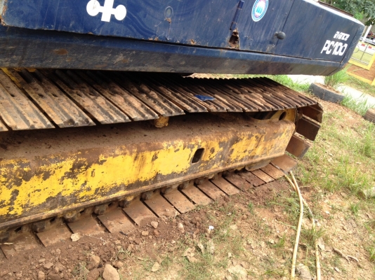 KOMATSU PC100-3 รถสวย เครื่องดี โซ่ได้ เฟรมไม่ผุ พร้อมใช้งานได้เลย ราคาต่อรองได้ สนใจติดต่อ087297673