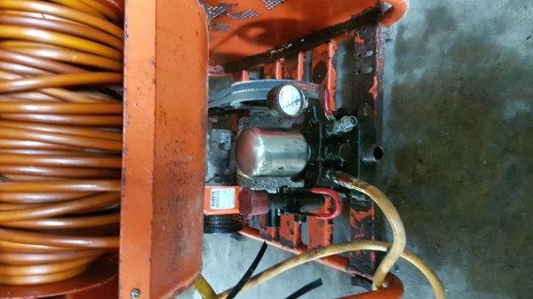 ชุดปั้มอัดฉีดเครื่องยนต์เบนชิล kubota 6แรงม้า รุ่นใหม่ พร้อมปั้มฉีดยา yoshi ขนาด1นิ้ว สภาพสวย  สายยาว 120เมตร นำเข้าจากญี่ปุ่น ไม่เคยใช้ในไทย