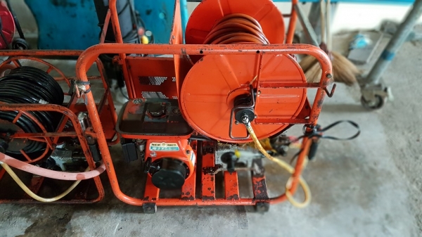 ชุดปั้มอัดฉีดเครื่องยนต์เบนชิล kubota 6แรงม้า รุ่นใหม่ พร้อมปั้มฉีดยา yoshi ขนาด1นิ้ว สภาพสวย  สายยาว 120เมตร นำเข้าจากญี่ปุ่น ไม่เคยใช้ในไทย
