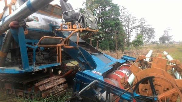 รถเกียว มี  2 คัน ต้องการขาย   พรกินรี อุ้ม เครือง  ฮิโน่ 195 เทอโบ  ปั้ม 22/10 เพลาใหญ่  รา คา 480000  ต่อลอง คับ     อีกคัน หนื่งคับ  เครือง ฮิโน่ 195 เทอร์  22/10  ราคา 280000 ต่อลองคับ   มาดูรถได้ที อ . ราษีไศล จ.ศรีสะเกษ    ติดต่อทีเบอร์ 098 668-3479