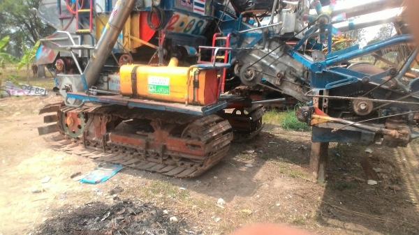 รถเกียว มี  2 คัน ต้องการขาย   พรกินรี อุ้ม เครือง  ฮิโน่ 195 เทอโบ  ปั้ม 22/10 เพลาใหญ่  รา คา 480000  ต่อลอง คับ     อีกคัน หนื่งคับ  เครือง ฮิโน่ 195 เทอร์  22/10  ราคา 280000 ต่อลองคับ   มาดูรถได้ที อ . ราษีไศล จ.ศรีสะเกษ    ติดต่อทีเบอร์ 098 668-3479