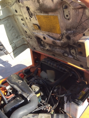 TOYOTA 4FG15 เครื่องเบนซิล เกียร์ธรรมดา เสาสูง4.7เมตร งาเท สนใจติดต่อ 083-062-0223(ปอน)