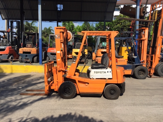 TOYOTA 4FG15 เครื่องเบนซิล เกียร์ธรรมดา เสาสูง4.7เมตร งาเท สนใจติดต่อ 083-062-0223(ปอน)