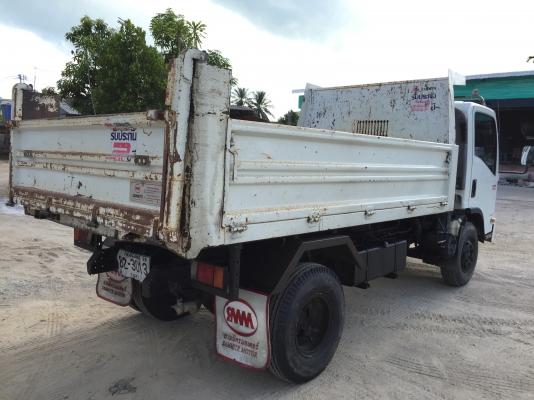 ขายรถบรรทุกดั้ม ISUZU 150 แรงม้า ปี 56