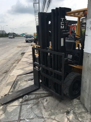 ขายรถ Forklift TCM FD25 สภาพนางฟ้า เก่านอก สนใจหรือสอบถามรายละเอียดเพิ่มเติม 0874880101 Line ID: Kongniwatsiri ขายรถ Forklift TCM FD25 สภาพนางฟ้า เก่านอก สนใจหรือสอบถามรายละเอียดเพิ่มเติม 0874880101 Line ID: Kongniwatsiri