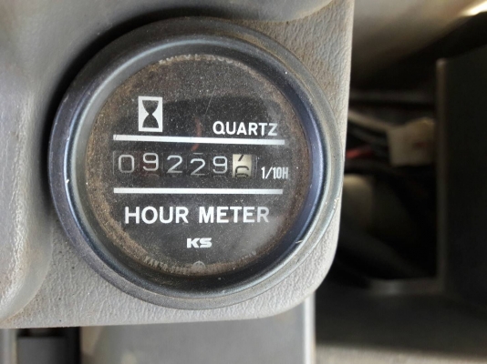 ขายKOBELCO SK200-3LC  รถสวย สภาพดี  แทรค 70  เอกสารอินวอยครบ  ลองระบบกันได้ทุกวัน  โทร  089-3818694  ดวงนภา