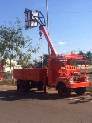 ัขายรถเกษตร(อีแต๋น)ติดตั้งเครนกระเช้า ัขายรถเกษตร(อีแต๋น)ติดตั้งเครนกระเช้า