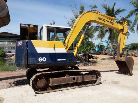 ขายKOMATSU PC60-6  มาใหม่  เก่าญี่ปุ่นแท้   สภาพสวย  เดิมๆๆ  เครื่องปั๊มดี  ยังไม่เคยใช้งานในไทย  ลองระบบกันได้ทุกวัน  โทร  089-3818694  ดวงนภา