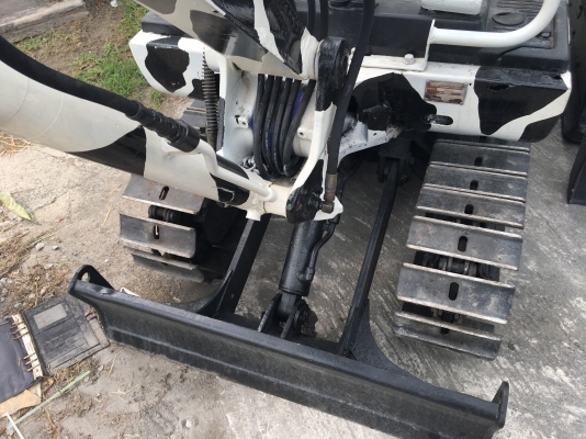 ขาย รถขุดเล็ก Airman AX12-2 เทียบเท่า PC 12 สภาพสวย สนใจติดต่อ 0874880101 Line ID: Kongniwatsiri