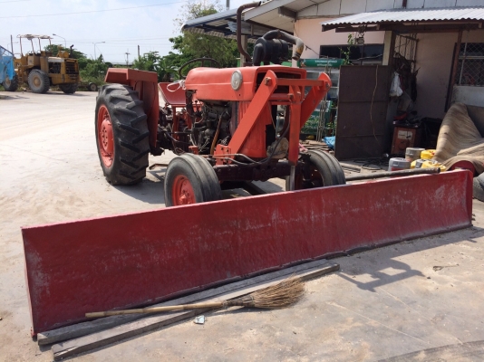 ขายรถไถ แมสซี่ 165 พร้อมใบดันหน้า