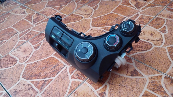 หน้ากากแอร์ HONDA jazz GE