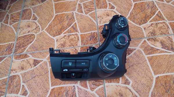 หน้ากากแอร์ HONDA jazz GE