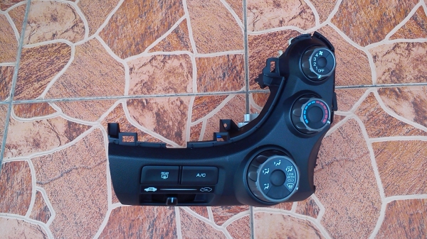 หน้ากากแอร์ HONDA jazz GE