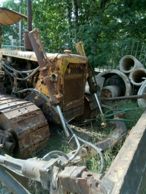 TRACTIR D5 เครื่อง 44 V ฝาบางมี 2 คัน/หนึ่งคันใช้งานปกติ อีกคันฟิตเครื่องแล้วแต่ยังไม่ประกอบ/มีอินวอย1 คัน/ขาย.2 คัน 350,000 ฿.(สุรินทร์)0861113263ช่างต๊ะ