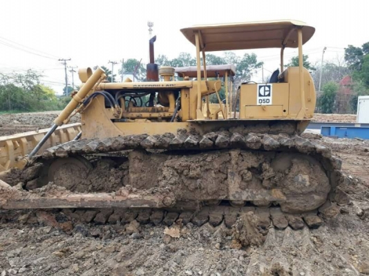 ขาย 450,000 CAT D 5 D ตีนเป็ด เครื่องดี เกียร์ตัดแรง รถสวยพร้อมใช้ รถอยู่ นครปฐม 0927459124