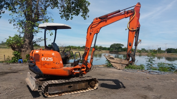 ฮิตาชิEX25 สภาพสวยครบๆมีลายหัวเจาะ