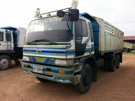 ขายรถดั้ม2เพลา 3M 240แรง สโลกลาง ราคา870,000 สนใจโทร 090-8588220คุณนะ 093-3258446คุณบิว เว็บไซต์ส่วน