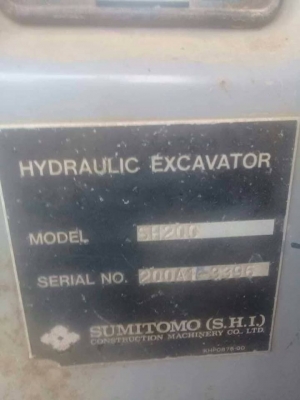 ขาย 585,000 บาท SUMITOMO SH200 เครืองดี โช่หนา เอวแน่น พร้อมใช้ เอกสารเล่มทะเบียน  รถอยู่ จ.อุบลราชธานี. โทร 098-1862844 อ๊อฟ 101 ไอดีไลน์ ja5657