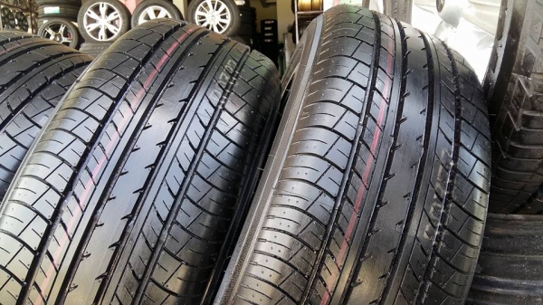 ขายล้อแม็กป้ายแดง hrv 17&quot; ยางปี17  สนใจติดต่อร้าน ก.เจริญการยางครับ 081-3747940