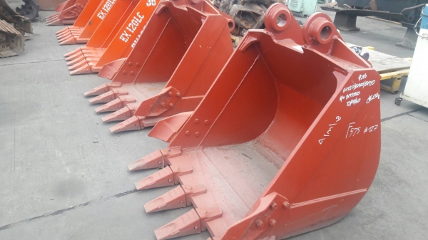 ขายบุ้งกี๋ รถขุด120 สลัก 65 ของใหม่ 33,000 บาท ขายบุ้งกี๋ รถขุด120 สลัก 65 ของใหม่ 33,000 บาท