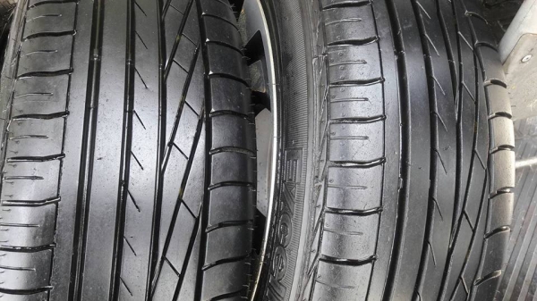 ขายล้อแม็ก city 16&quot;&times;6&quot;  ยางปี16 สนใจติดต่อร้าน ก.เจริญการยางครับ 081-3747940