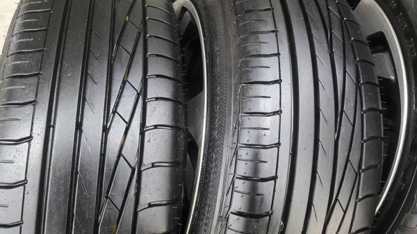 ขายล้อแม็ก city 16&quot;&times;6&quot;  ยางปี16 สนใจติดต่อร้าน ก.เจริญการยางครับ 081-3747940