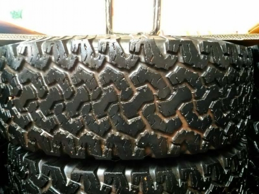 ขายยาง BF ALL 265 x 75 x 16 ปลายปี 13 9,900 ขายยาง BF ALL 265 x 75 x 16 ปลายปี 13 9,900